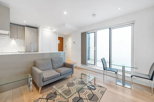 King Street, Hammersmith, W6, photo 1