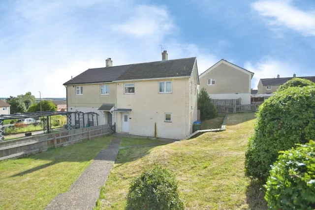 Oxford Close, Brimington, Chesterfield, Derbyshire, S43, photo 1