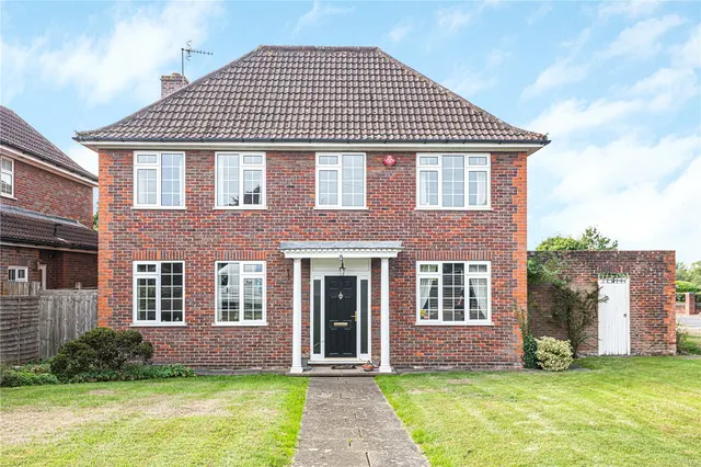 Dellfield Close, Radlett, WD7, photo 1
