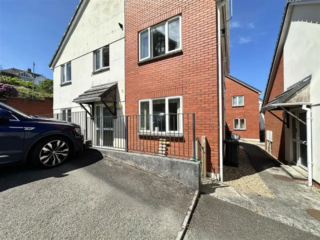 Tavistock Road, Launceston, photo 1