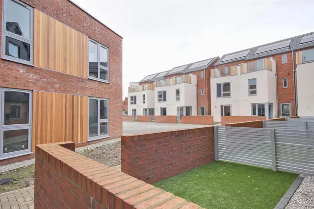 Photo 2 — St. Nicholas Road, Beverley