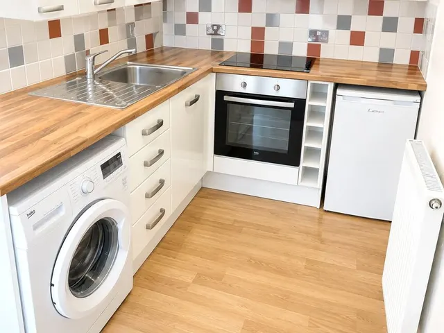 Dalry Road, Edinburgh, EH11, photo 2
