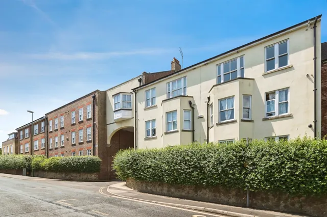 Boltro Road, Haywards Heath, photo 1