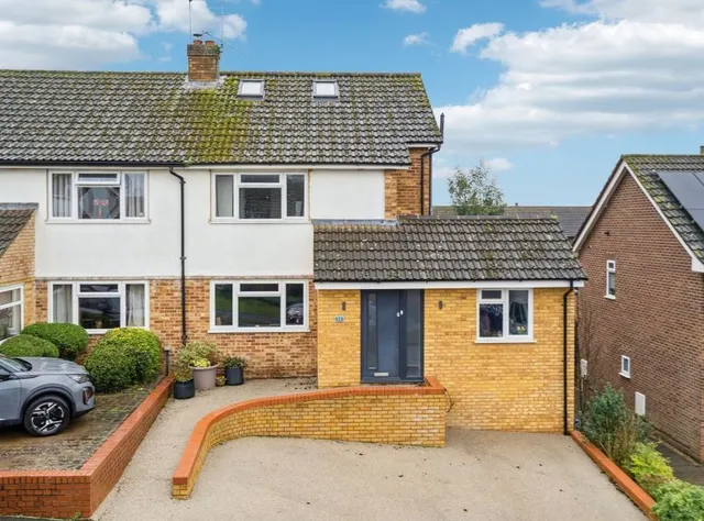 Laburnum Close, Marlow SL7 3LF, photo 1