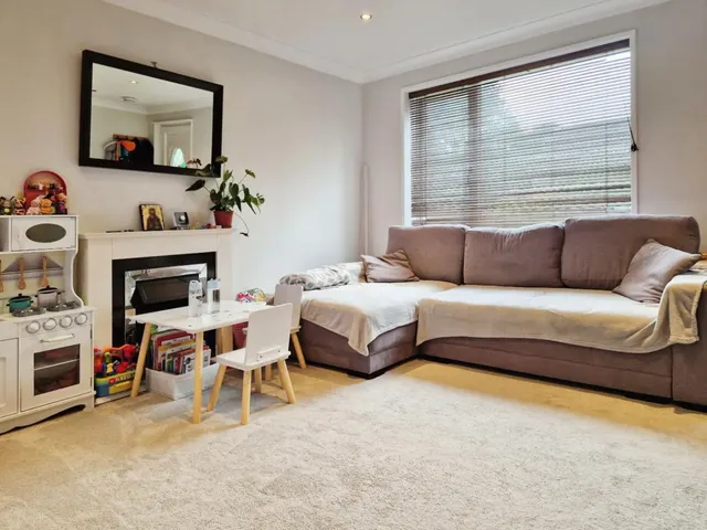 Truro Road, Harrogate, HG3 2TD, photo 1