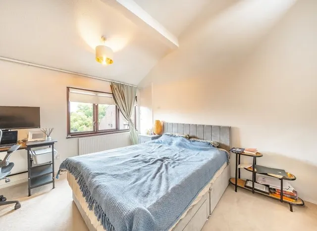 Mallard Place, Strawberry Hill, TW1, photo 3