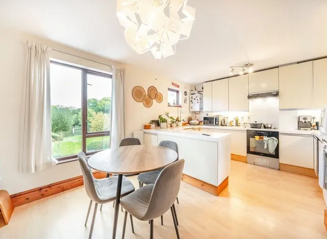 Mallard Place, Strawberry Hill, TW1, photo 2