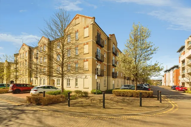 Coxhill Way, Aylesbury, Buckinghamshire, HP21, photo 1
