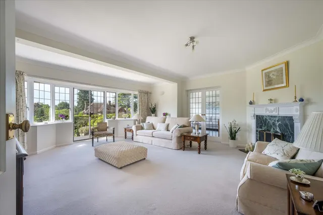 Three Gates Lane, Haslemere, GU27, photo 2