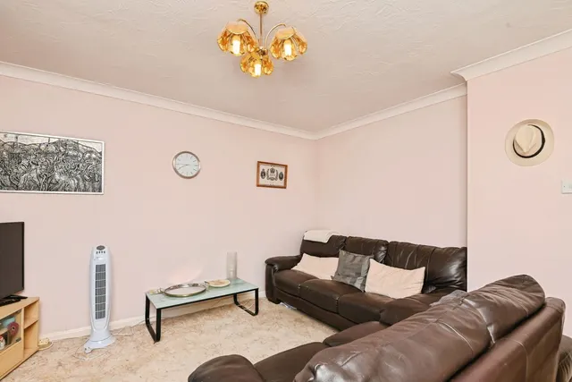 Photo 3 — West Road, Clacton-on-Sea, Essex, CO15