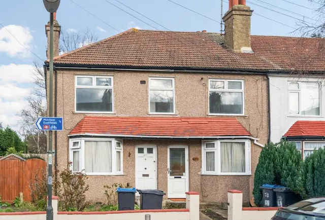 Lammas Avenue, Mitcham, CR4, photo 2