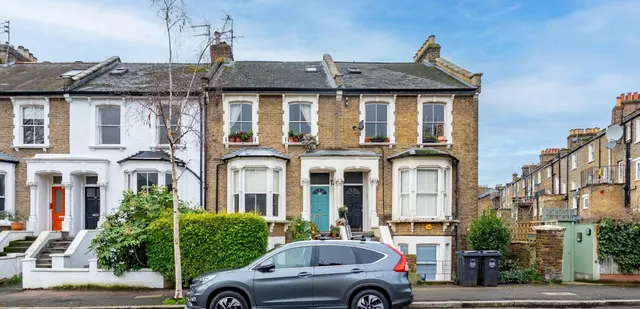 Maury Road, London, N16, photo 1