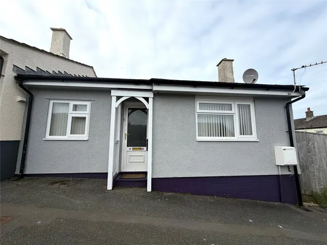 Heol Glyndwr, Fishguard, SA65, photo 1