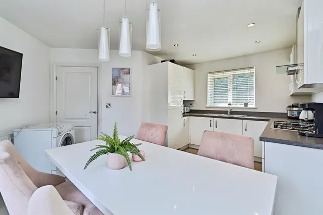 Rosemary Road, Tipton, DY4, photo 3
