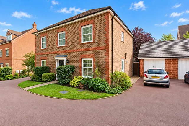 Cawett Drive, Fleet, GU51, photo 1