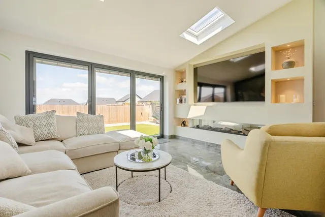 Photo 2 — Smithyfield Avenue, Burnley, Lancashire, BB10