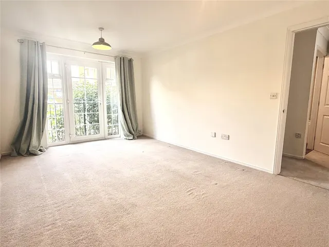 Bewick Gardens, Chichester, PO19, photo 3