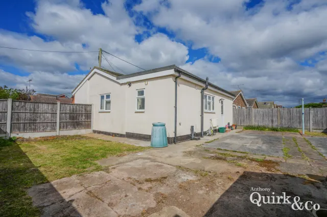 Gainsborough Avenue, Canvey Island, SS8, photo 2