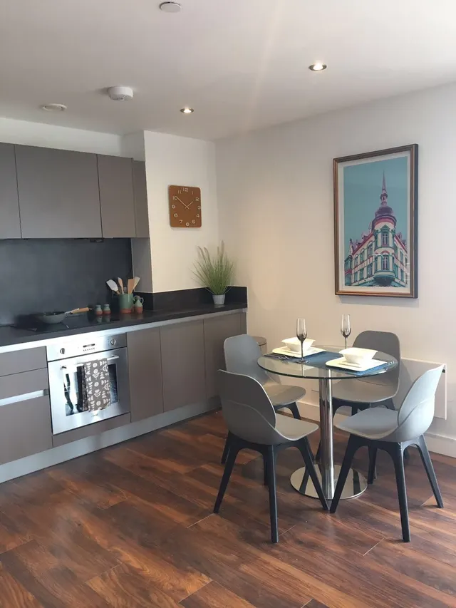 Ordsall Lane, Salford, M5, photo 2