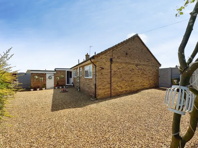 The Glebe Huntingdon, PE26, photo 1