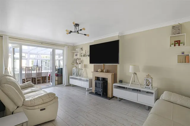 Cripps Avenue, Peacehaven, photo 2
