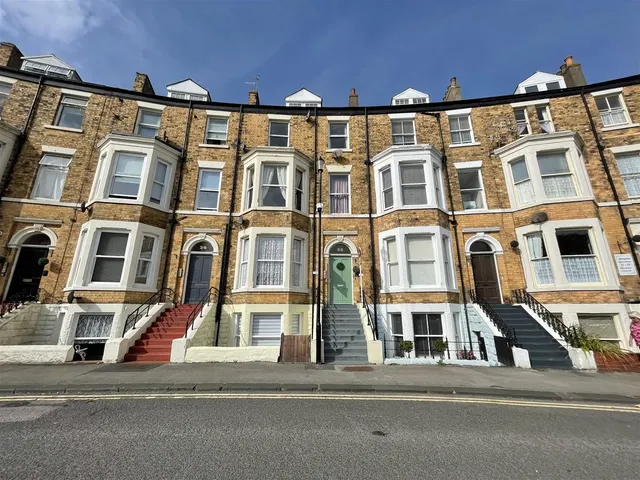 Albemarle Crescent, Scarborough, YO11, photo 1