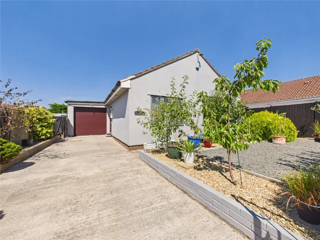 Burchells Avenue, Kingswood, BS15, photo 1