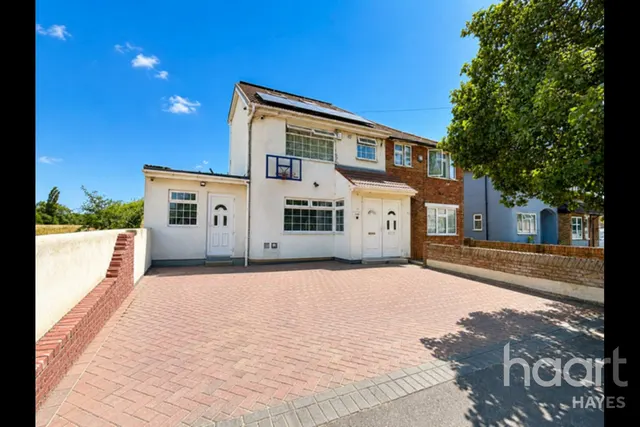 Shakespeare Avenue, Hayes, UB4, photo 1