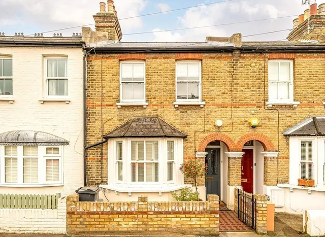 Steele Road, Old Isleworth, TW7, photo 1