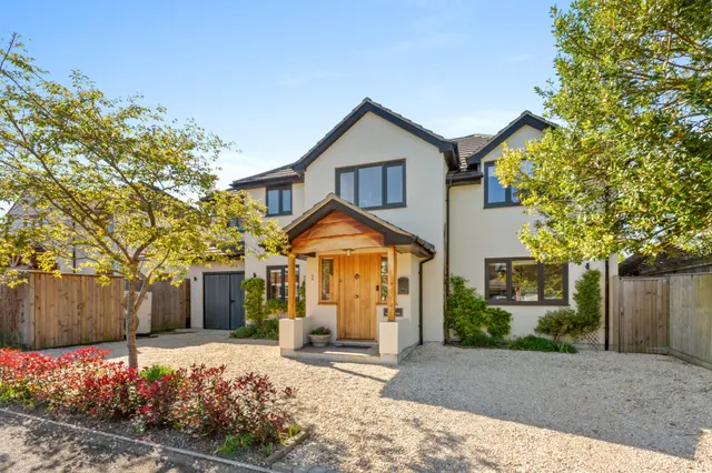 Thornton Crescent, Wendover, HP22, photo 1
