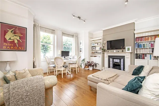 Photo 2 — Drive Mansions, Fulham Road, Fulham, London, SW6