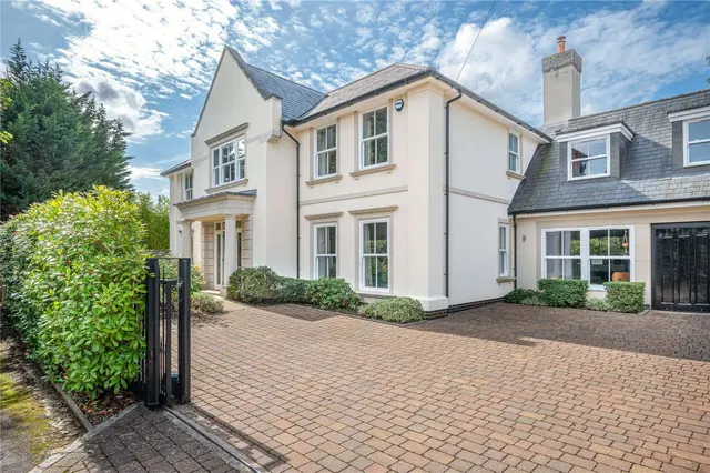 Normanstead, Henley-on-Thames, RG9, photo 1