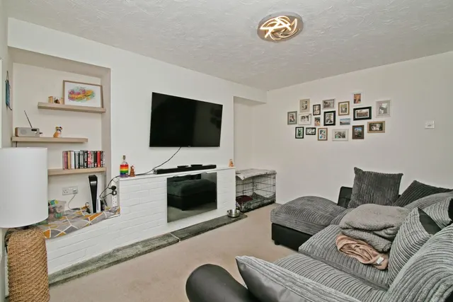 Canfield Terrace, Redruth, TR15, photo 2