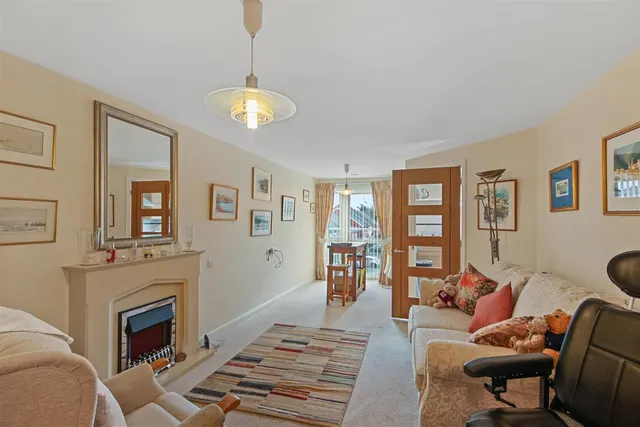Foxes Road, Newport, PO30, photo 1