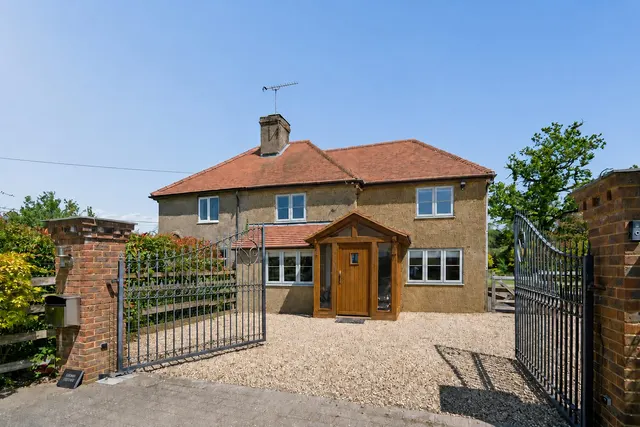 Marlow Rd, Cadmore End, HP14, photo 2