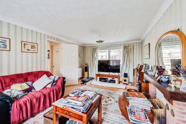 Caraway Drive, Swindon, SN2, photo 3