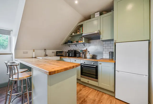 Photo 3 — Bath Road, Somerset, Arnos Vale, BS4 3EZ