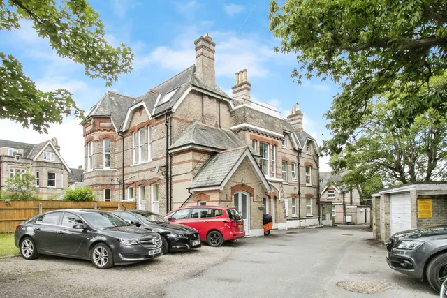 Wimborne Road, Bournemouth, BH2, photo 1
