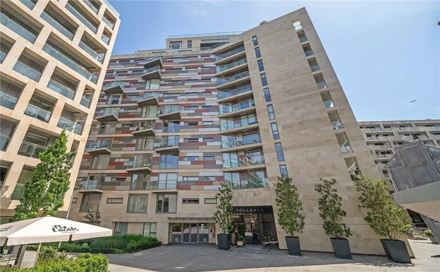 Photo 3 — Caro Point, 5 Gatliff Road, London, SW1W