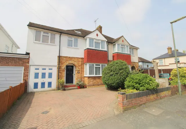 St. Margarets Avenue, Ashford, photo 1