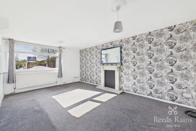 Photo 3 — Chepstow Avenue, Sale, Greater Manchester, M33