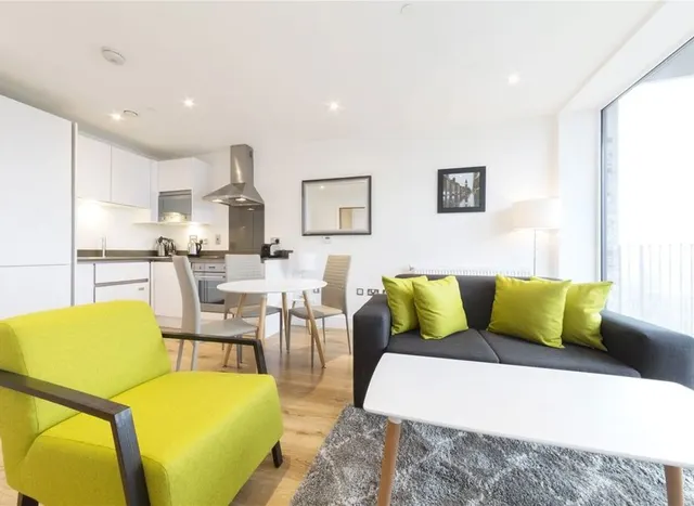 Emily Street, Canning Town, E16, photo 2