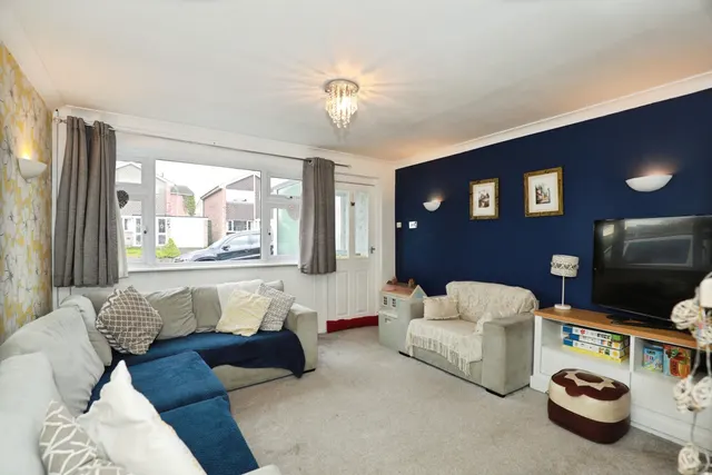 Rochford Close, Leek, ST13, photo 1