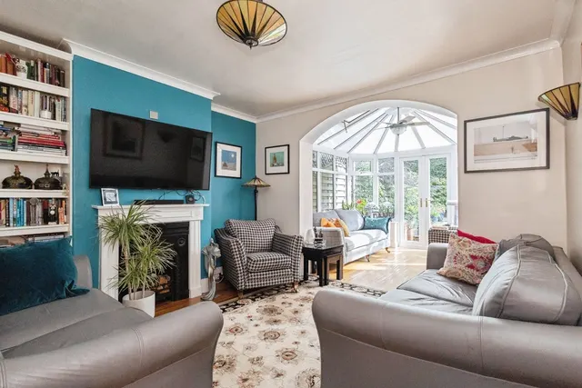 Sunnyside Grove, Ashton-Under-Lyne, OL6, photo 3