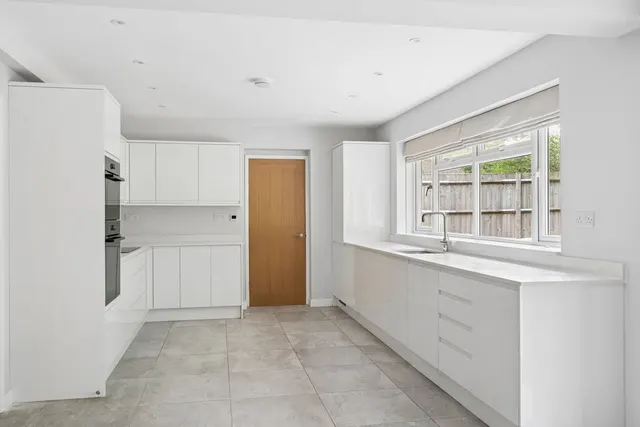 Valley Road, Rickmansworth, WD3, photo 3