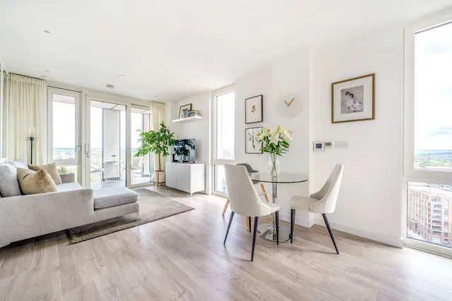 Photo 3 — Flat 93, Hartley Apartments, Perceval Square, College Road, Harrow