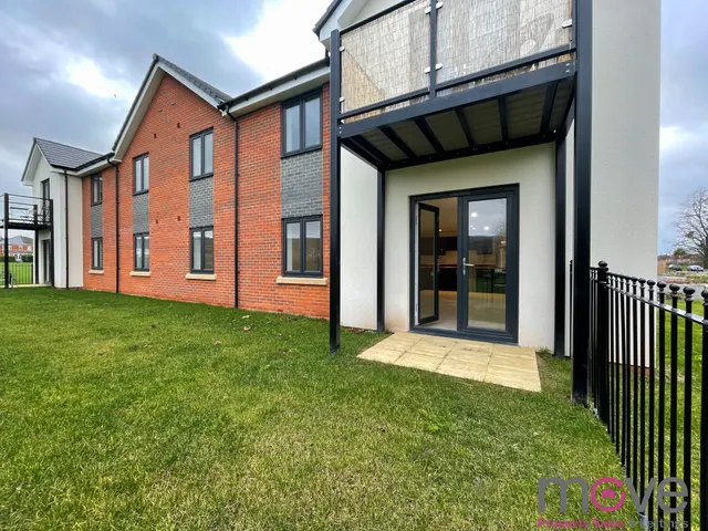 Photo 2 — Ridge Close, Cheltenham, GL52 3PL