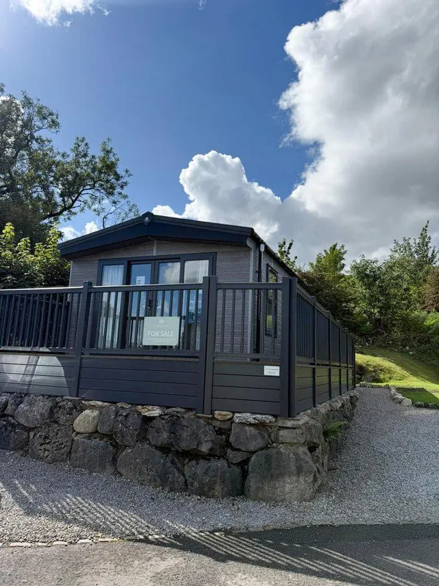 Long Ashes Park, Threshfield, Skipton, BD23 5PN, photo 1