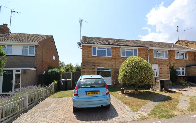 Milton Close, Rayleigh, Essex, SS6 8YN, photo 1