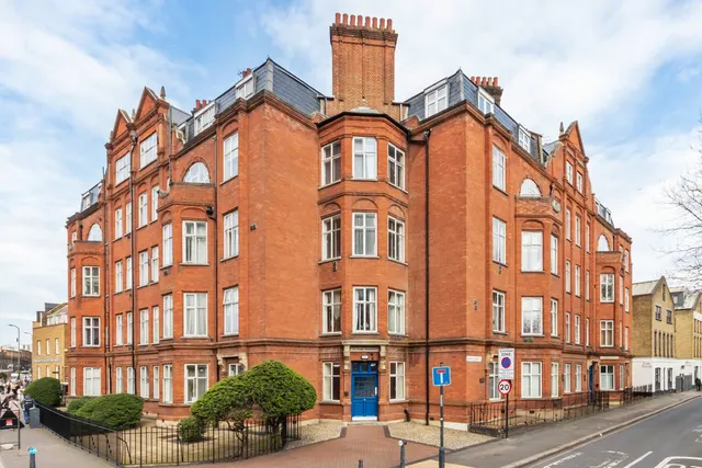Park Mansions, London, SW8, photo 1